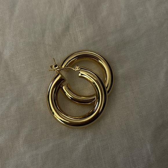 GOLD HOOP EARRINGS - Picture 2 of 3